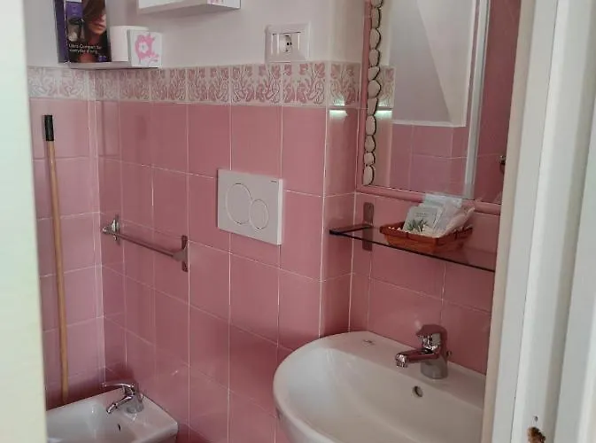 Enza Room's Coast 3* أمالفي